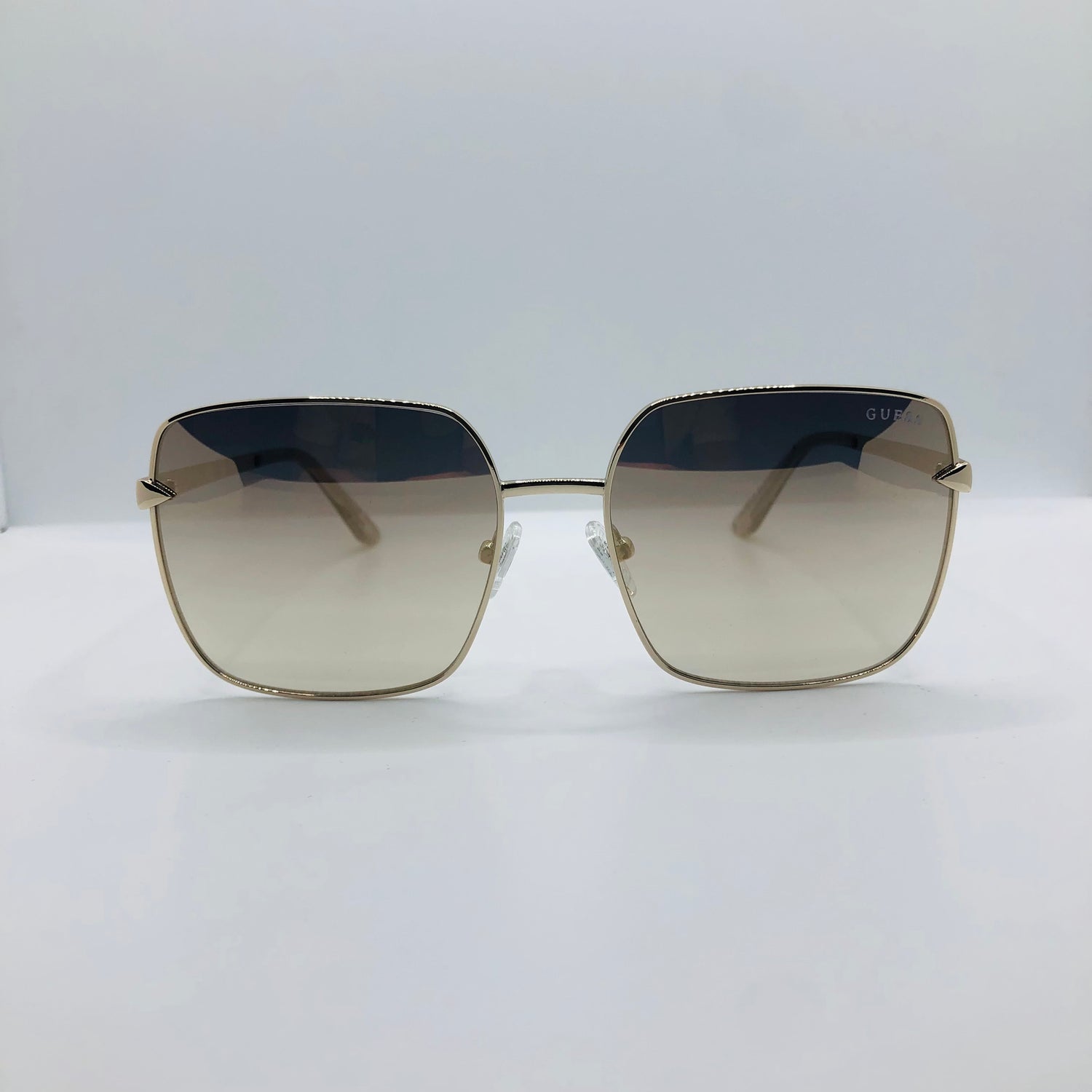 Guess GU7615 32C (1) - CLUKE