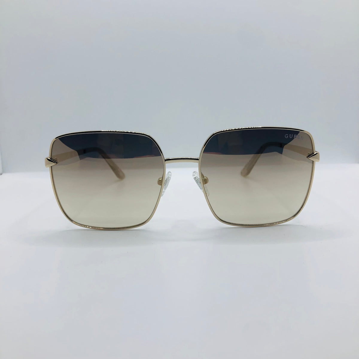 Guess GU7615 32C (1) - CLUKE