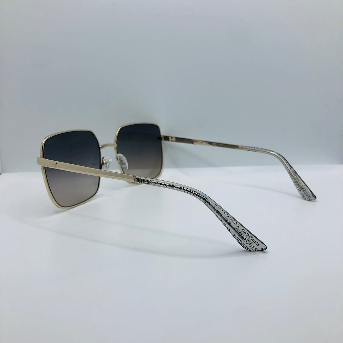 Guess GU7615 32C (3) - CLUKE