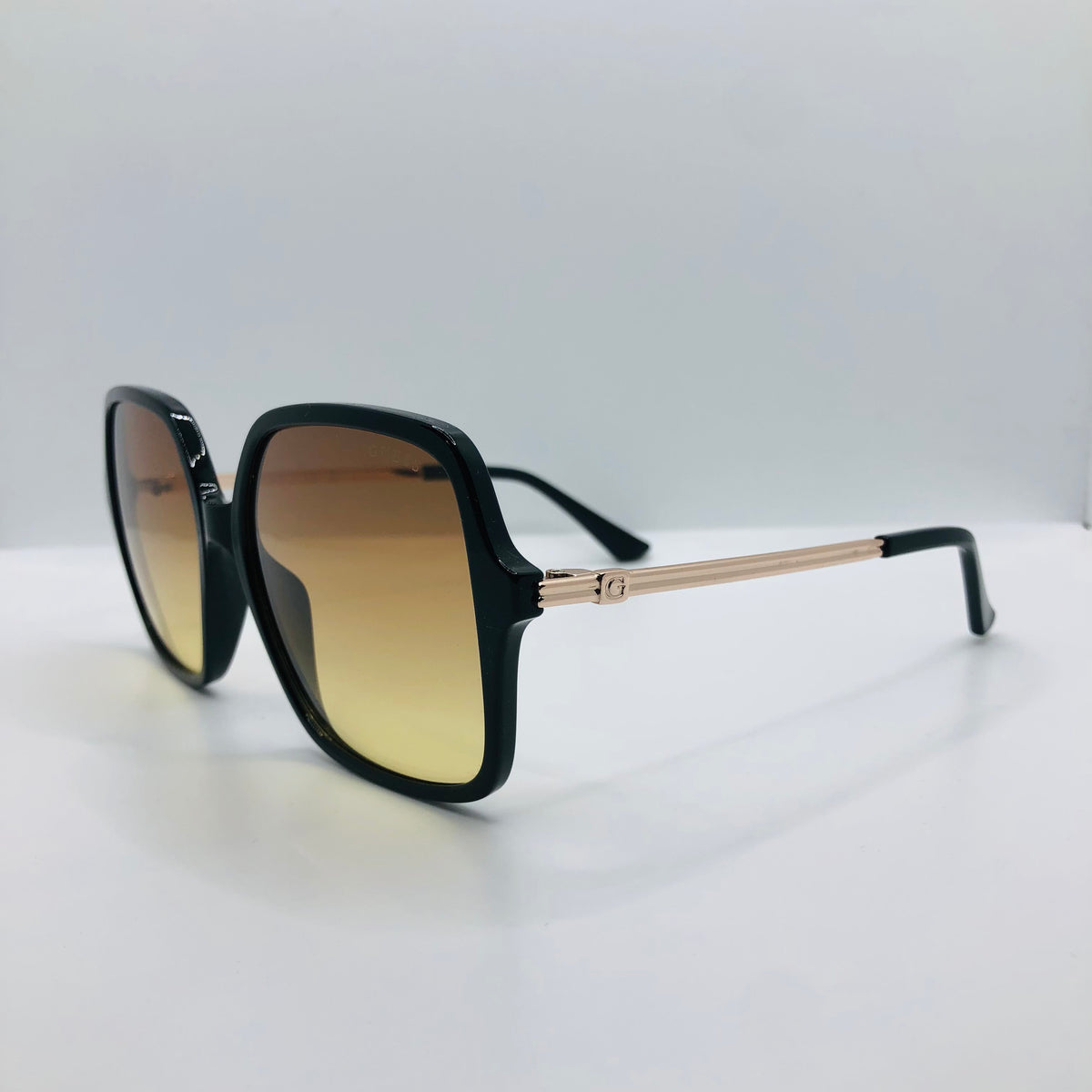 Guess GU7845 01F (2) - CLUKE