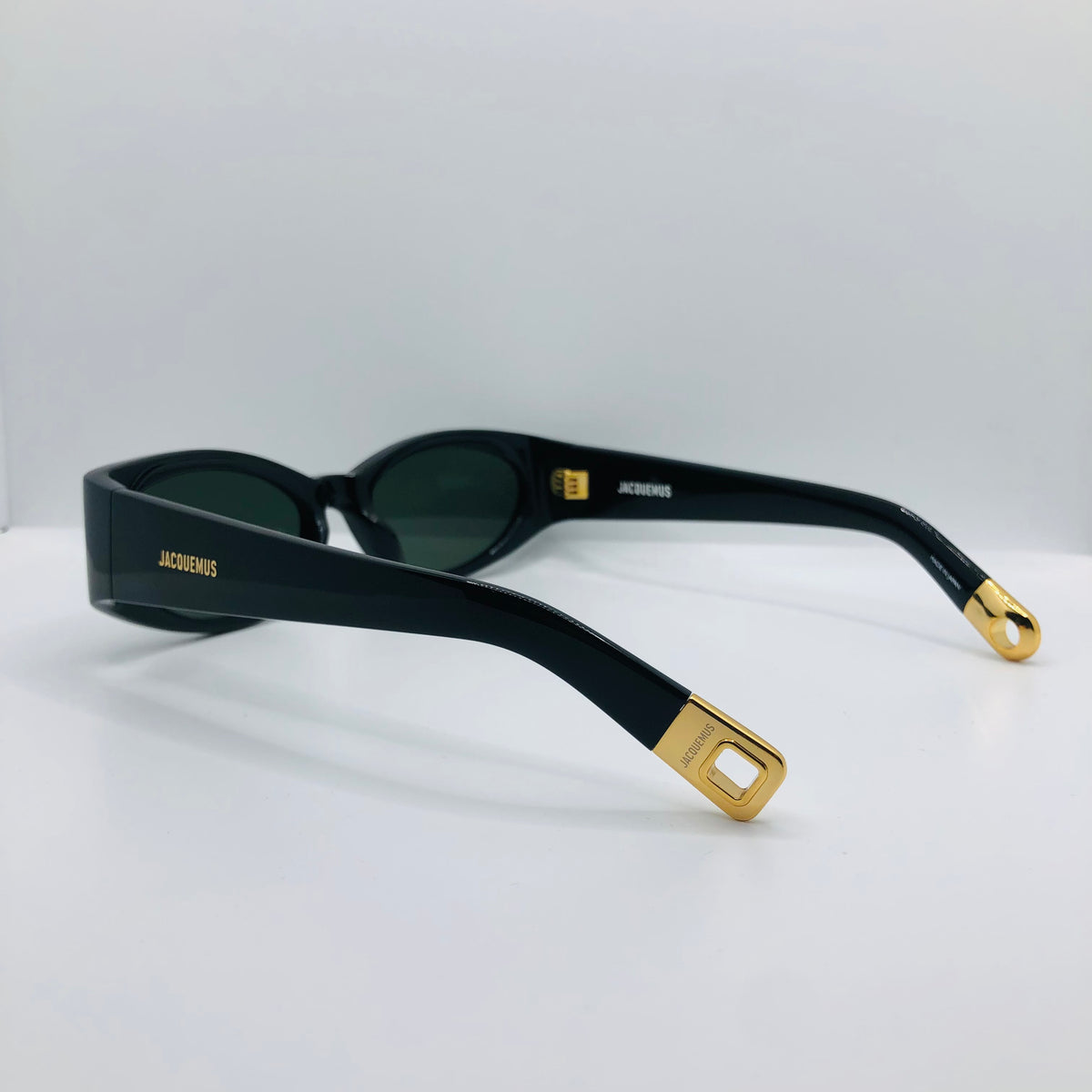 Jacquemus Ovalo Black JAC/4/1 - CLUKE